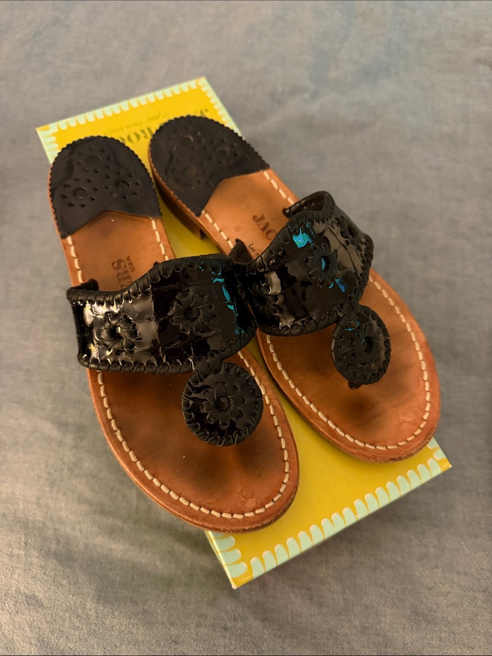 Jack Rogers Black Patent Women’s Leather Woven Thong Sandals - Classic Slip-On
